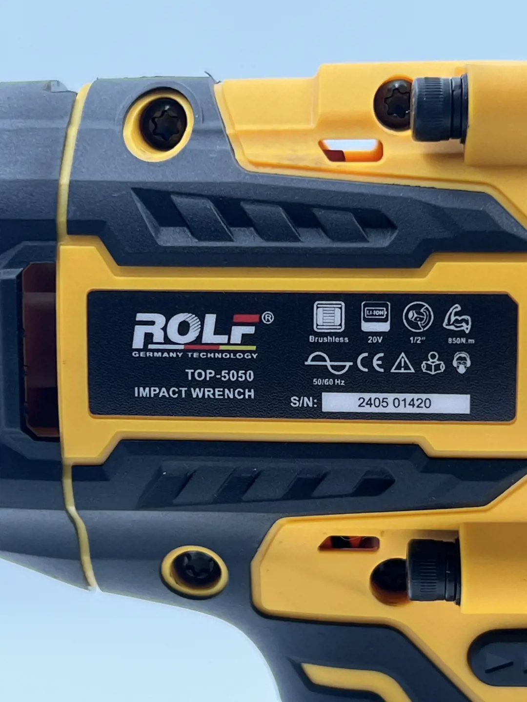 Metroda bir qizni sikishdi